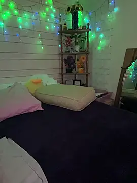 TrenaAnne live cam on StripChat