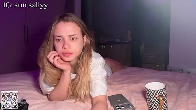 sunsally live cam on StripChat