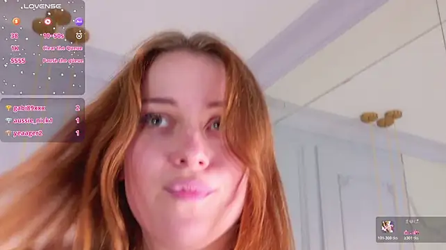 EllieGarson live cam on StripChat