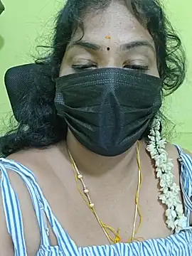 Tamil_Mithra live cam on StripChat