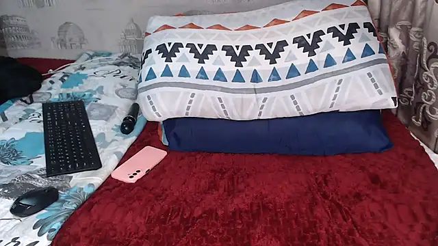 Lunalee live cam on StripChat