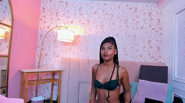 halleylorens live cam on StripChat