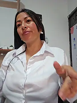 JustSamantha_ live cam on StripChat