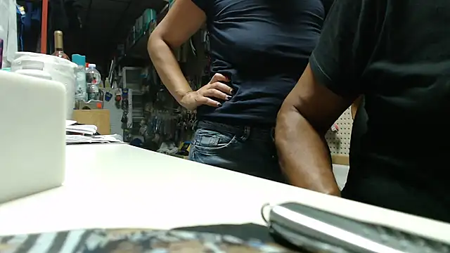 CpLauraMauro live cam on StripChat