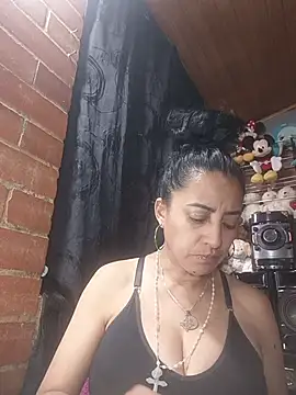 Alexandrina live cam on StripChat