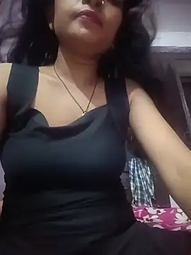 Aliya_21 live cam on StripChat