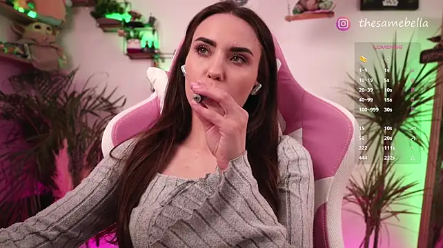 -BabyYoda live cam on StripChat