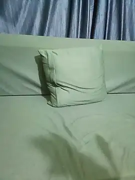 PreetyKitten live cam on StripChat