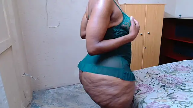 PhatAss_Shelli