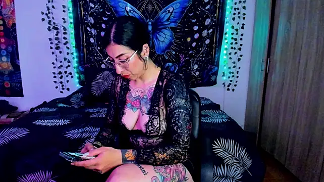 alice_666f webcam