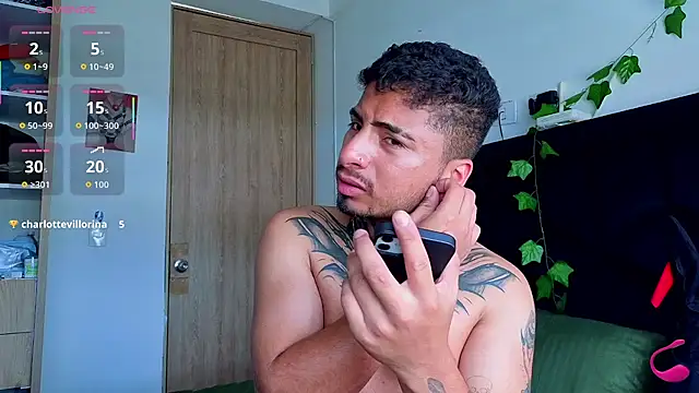 JuanCamiilo_66 live cam on StripChat