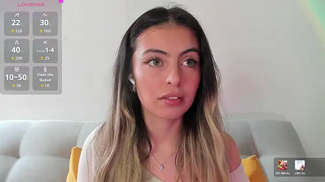 Fernanda_aaaa live cam on StripChat
