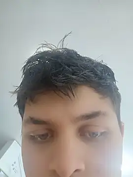 Andres_medi32 live cam on StripChat