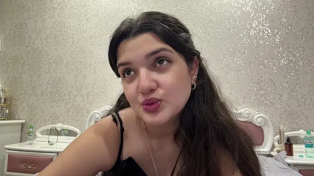 IzzabelSun webcam