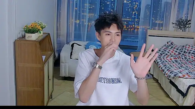 xiaoyang-FF live cam on StripChat