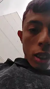 _liamcarter live cam on StripChat