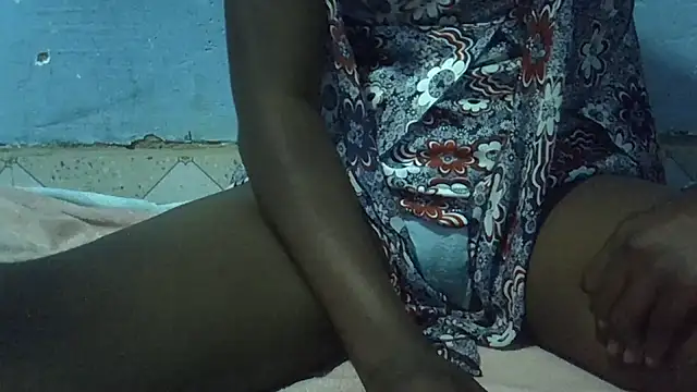 blackgal2 live cam on StripChat