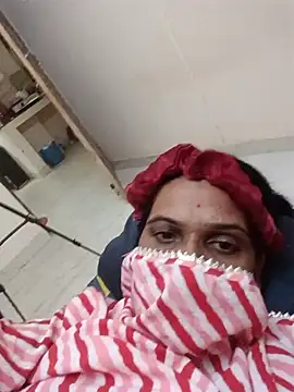 MAHI_RAWAT01 live cam on StripChat