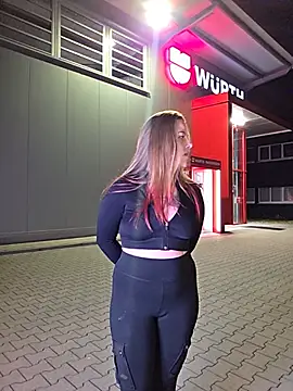 Luna_Lynn