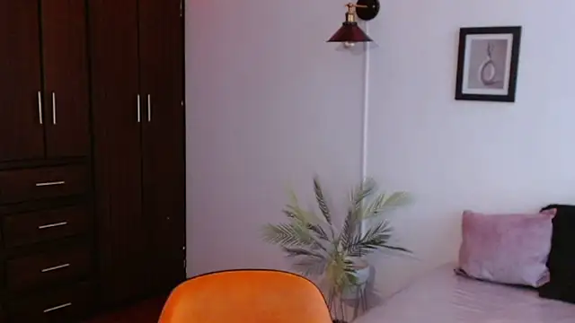 Queen_missty live cam on StripChat