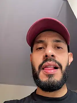 Elferjuan1310 live cam on StripChat