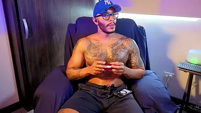 Wheeler_Green live cam on StripChat