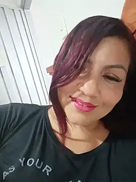 Agata_Traviesa live