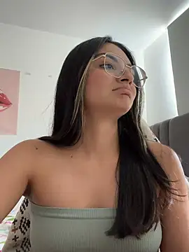 Cat2525 live cam on StripChat