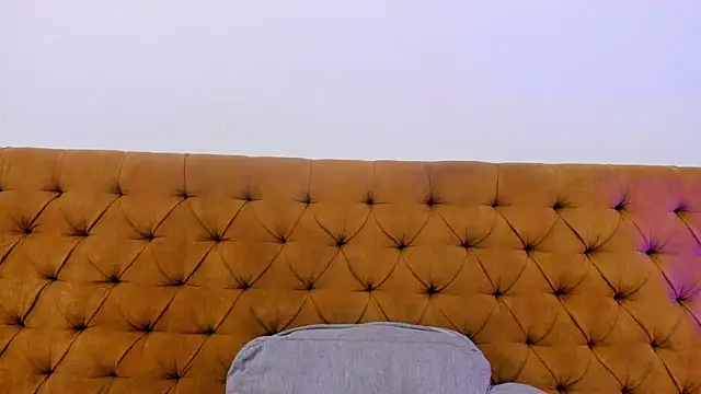 Katty_West live cam on StripChat