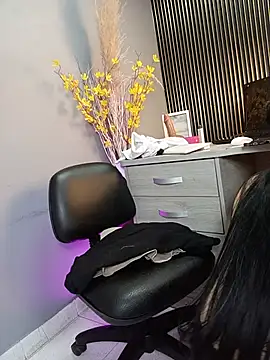 Scarlett__Moon2 live cam on StripChat