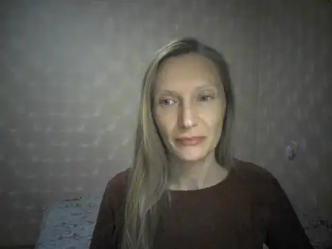 LunaBelle2 live cam on StripChat