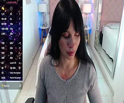 martina_cruzz live cam on StripChat