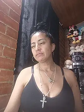 Alexandrina live cam on StripChat