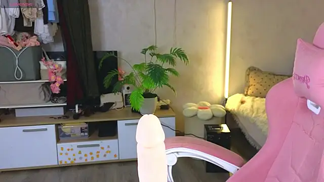 RitaGolden live cam on StripChat