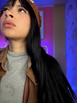 Sasha-firee live cam on StripChat