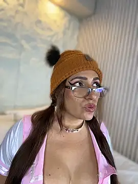 naughty_flower18 live cam on StripChat