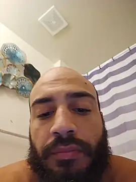 Bustinnuts69