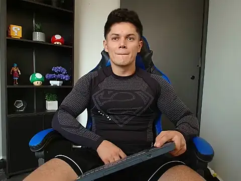 Erick_Wallace live cam on StripChat