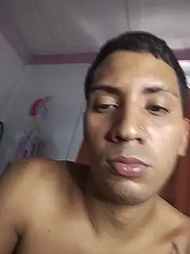 Master_Boy33 live cam on StripChat