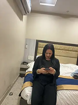 anshika_arya (F milf) - Hyyy Guys