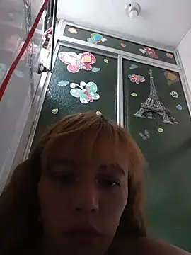 Isabella__Risky live cam on StripChat
