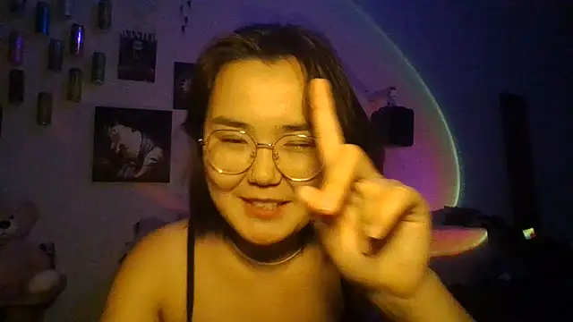 Nana_Bublle live cam on StripChat