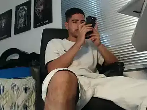 Kratoswolf live sex cam
