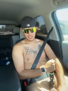StrokingDaddy4 live sex cam