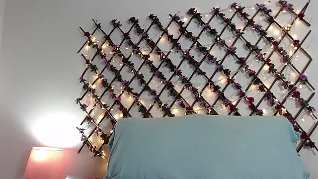 Samantha_Wallker live cam on StripChat