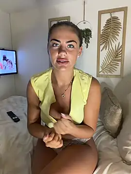 jessiebx (F young) - Boobs out and play