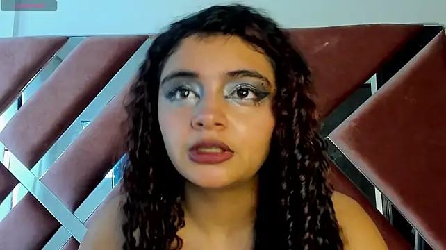 Dahlia_rossee webcam
