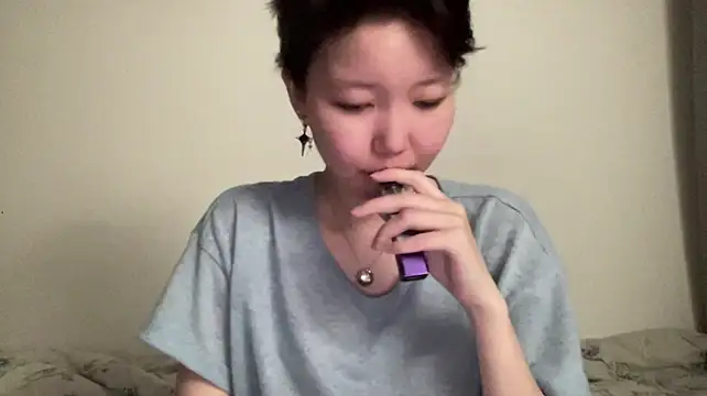 warmdew live cam on StripChat