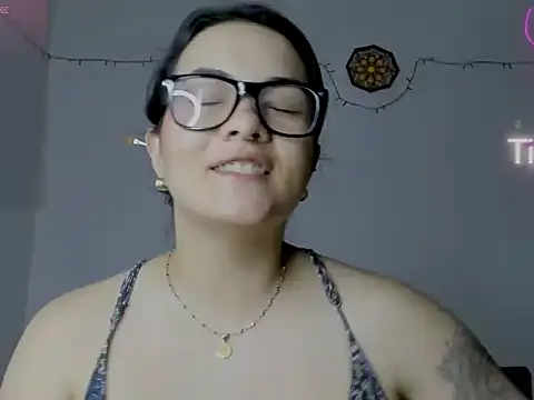 Babe-sofi live cam on StripChat