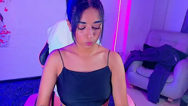 Zayury live cam on StripChat